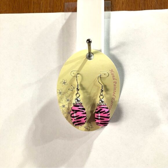 Trendy Hot Pink Tiger Striped Beaded Dangle Earrings (A)26 - Picture 7 of 8